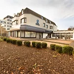 Western 4*